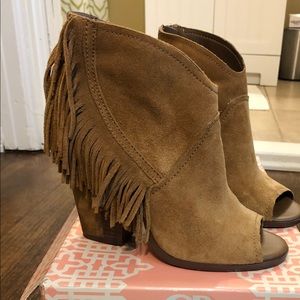 Gianni Bini Fringed Suede booties